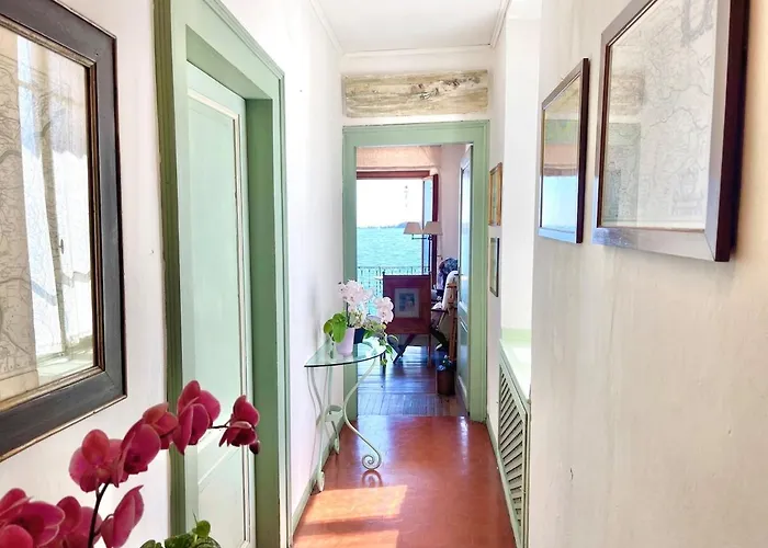 Апартаменты D1mora Riviera Гардоне Ривьера